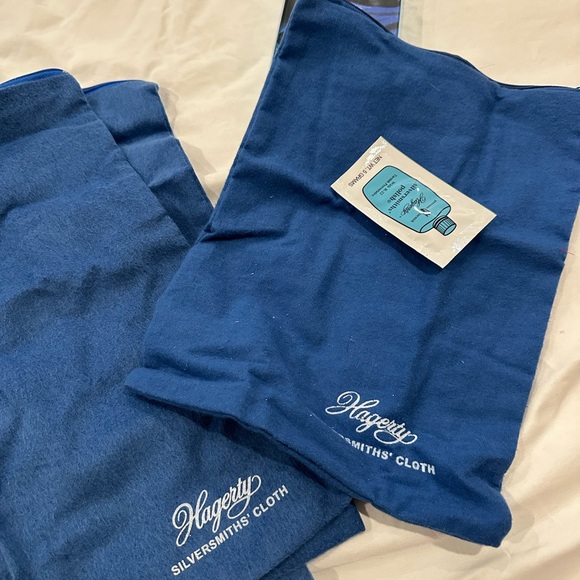 Hagerty Silver Keeper Zippered Bags - Picture 2 of 7